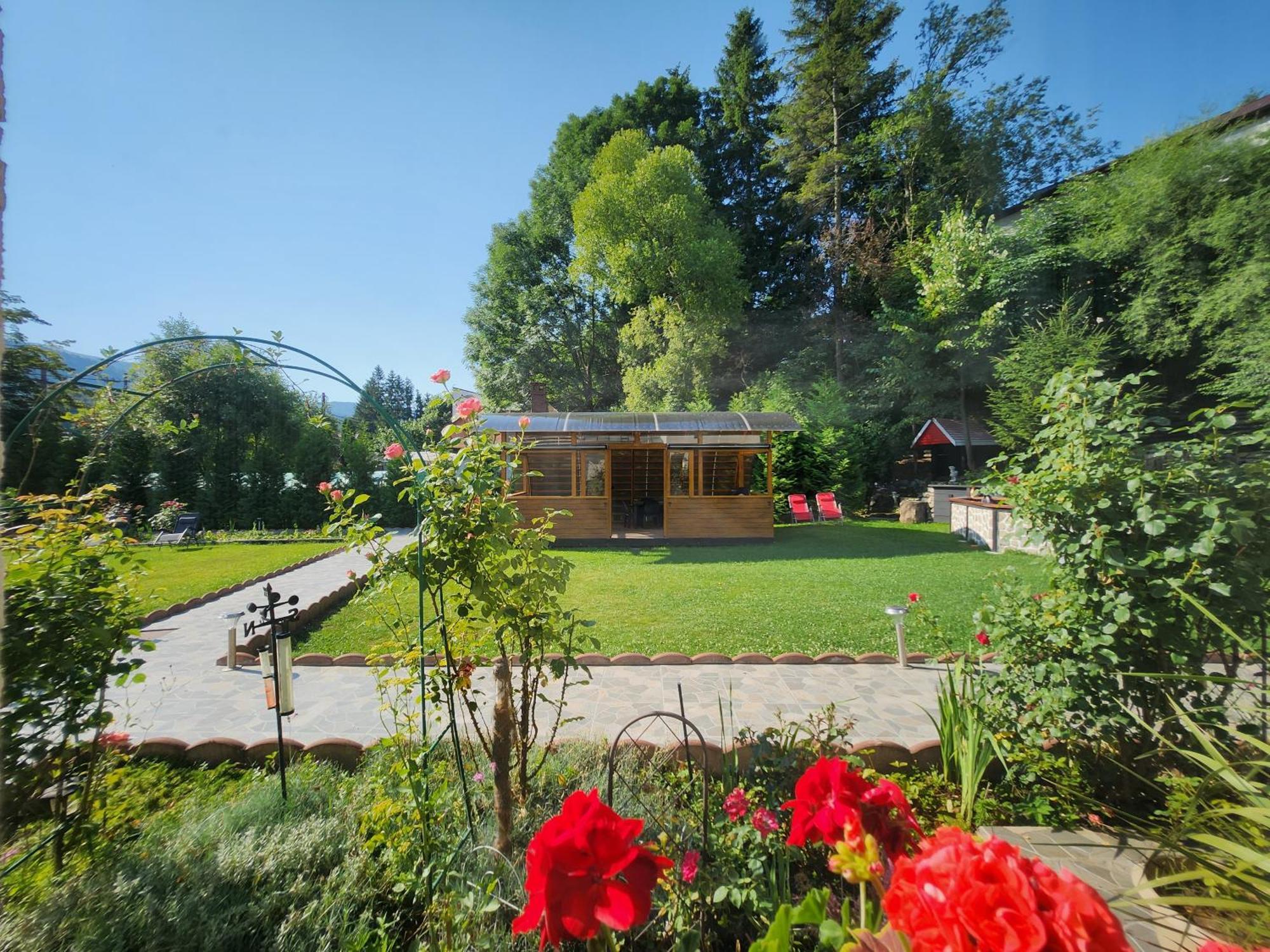 Casa Turta Dulce Hotel Buşteni Buitenkant foto